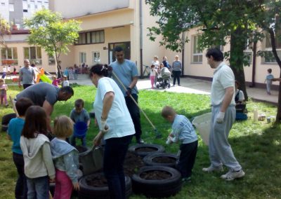 veselo i radno u veselom vrticu Small