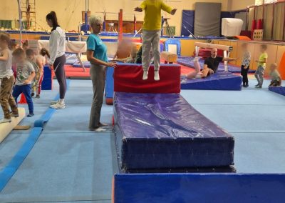 Point Blur Nov052025 172312